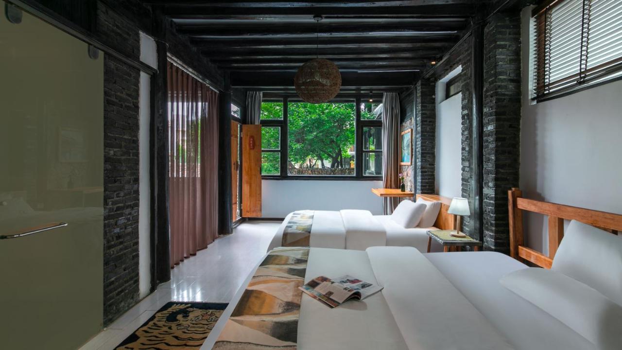 Adonis Inn Lijiang Lijiang  Exteriör bild